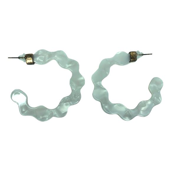 White Wavy Hoop Earrings - Picture 4 of 4